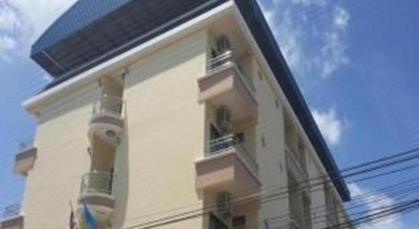 Ritzy House Hotel Chumphon Exterior foto
